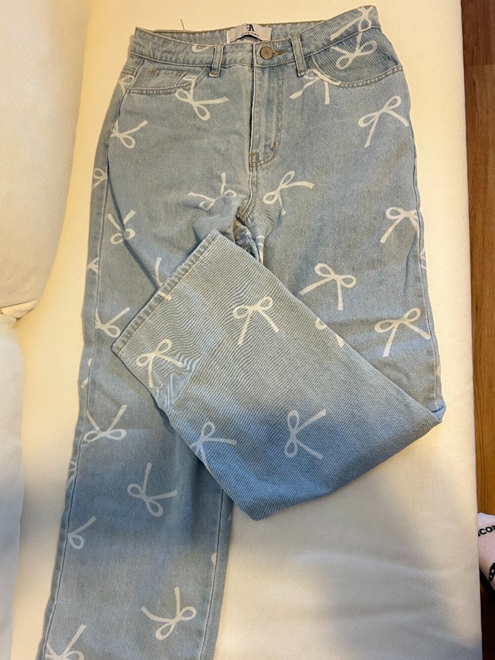 Nordstrom Flying Angel Bow Jeans Size 28